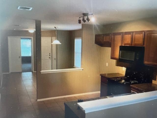 Building Photo - 3505 Bach Dr