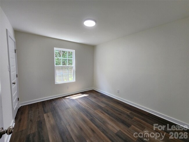 Building Photo - 431 Eastover Ave