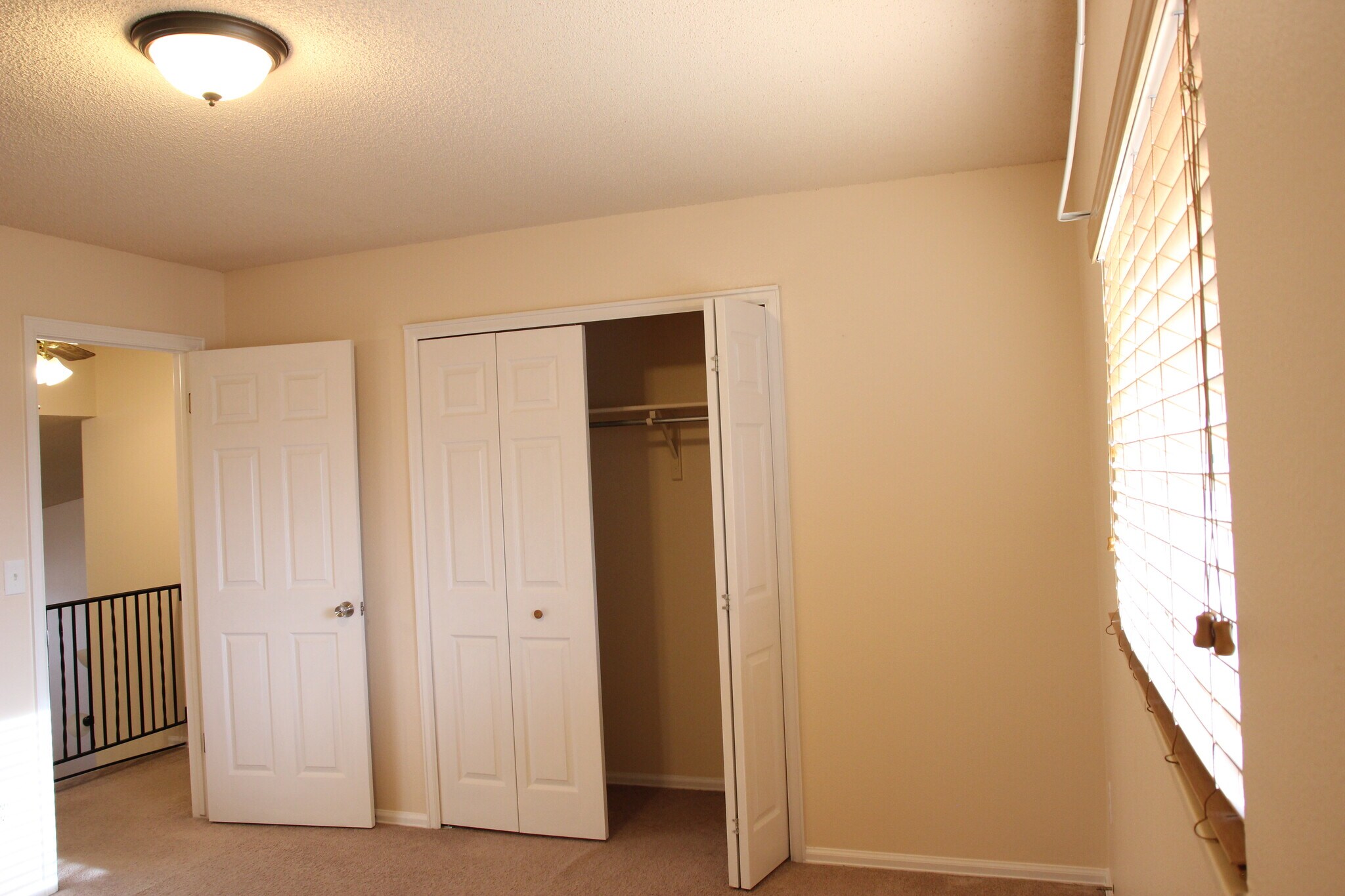 Building Photo - 6610 Parkridge Ct