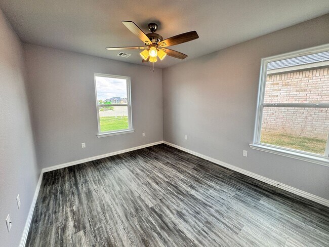 Building Photo - Brand-New 3 Bed, 2 Bath Home on Sweet Pea ...