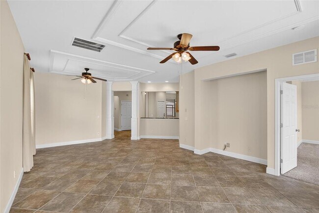 Building Photo - 210 Shell Falls Dr