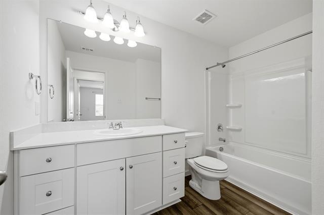 Building Photo - 8325 Kimlewick Dr