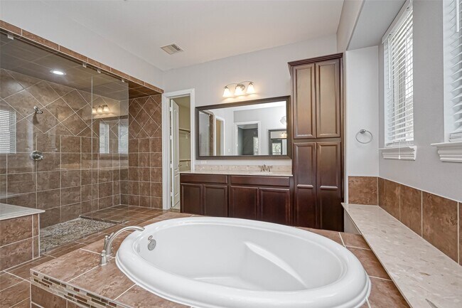 Building Photo - 26634 Sooty Tern Dr