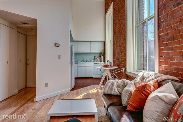 Building Photo - 1 br, 1 bath Condo - 606 Post Ave