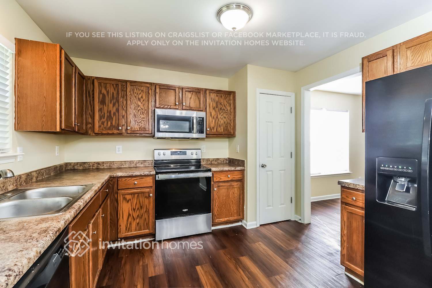 Building Photo - 7007 Hidden Creek Dr