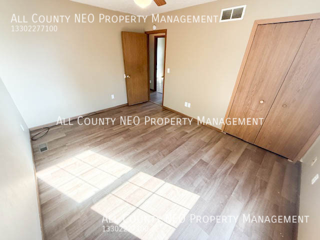 Building Photo - 1118 Hammel St