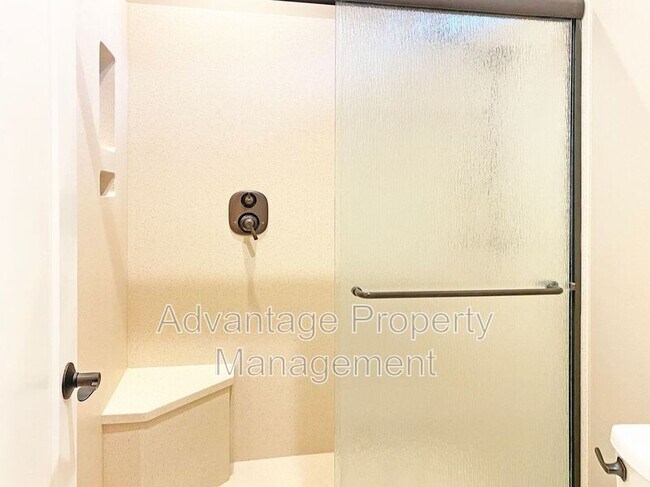 Building Photo - 106 S 21st. St.