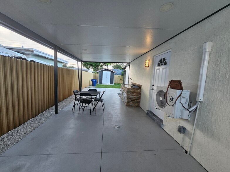 Building Photo - 3521 NW 171st St