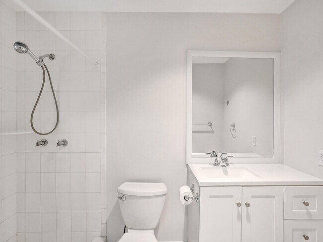 Building Photo - 3747 E Valley Green Dr