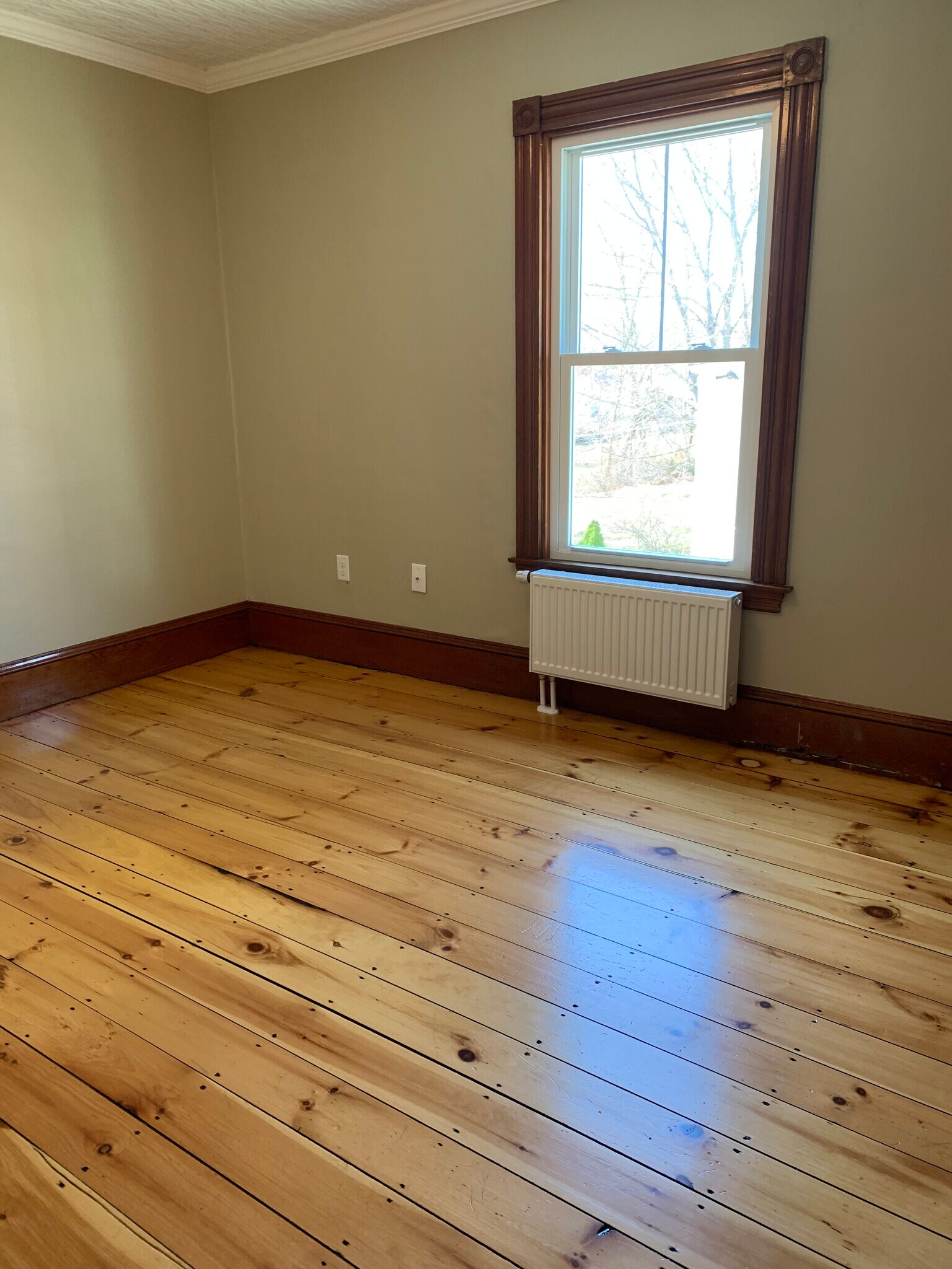 Building Photo - 15 Orchard St