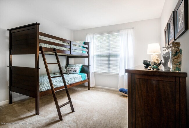 Building Photo - 912 Timber Ridge Ct