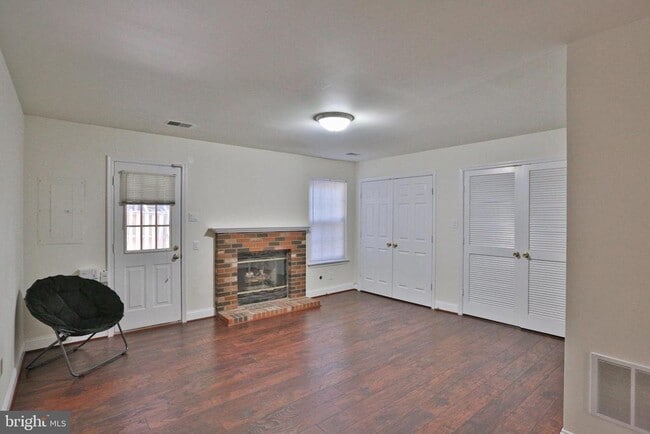 Building Photo - 14214 Beddingfield Way