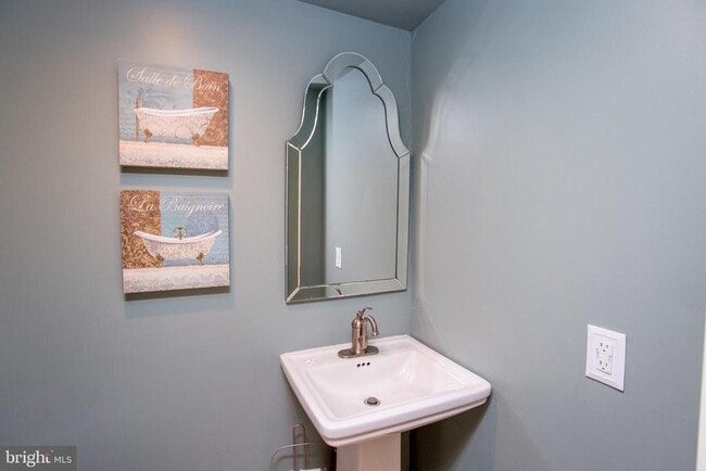 Building Photo - 1529 Margaret Ct