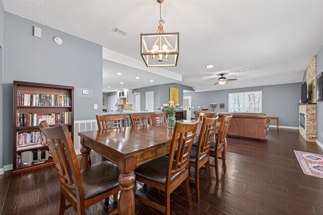 Building Photo - 35 Sheep Meadow Pl