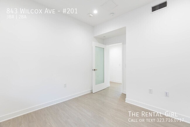 Building Photo - 843 Wilcox Ave