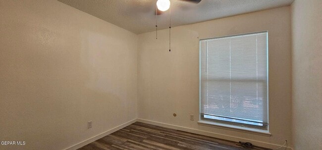 Building Photo - 824 Chapala Ct