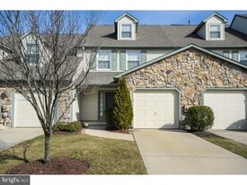 Building Photo - 102 Hazelwood Ln