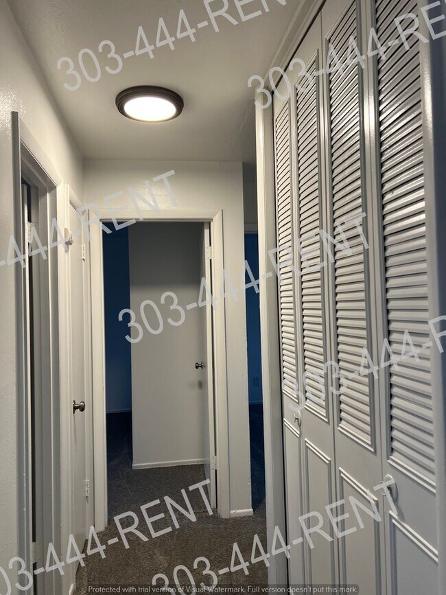 Building Photo - 3 Bedrooms, 2 Bathrooms, with 2 Bonus Rooms in the Basement!
