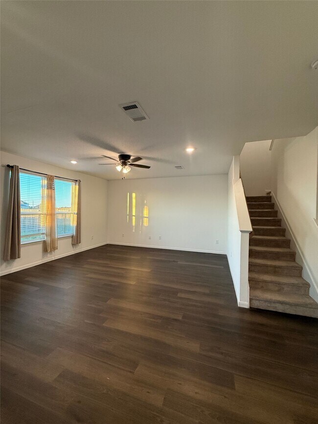 Building Photo - 17907 Baleage Ln