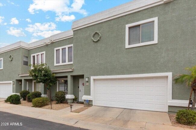 Building Photo - 5210 N 16th Dr