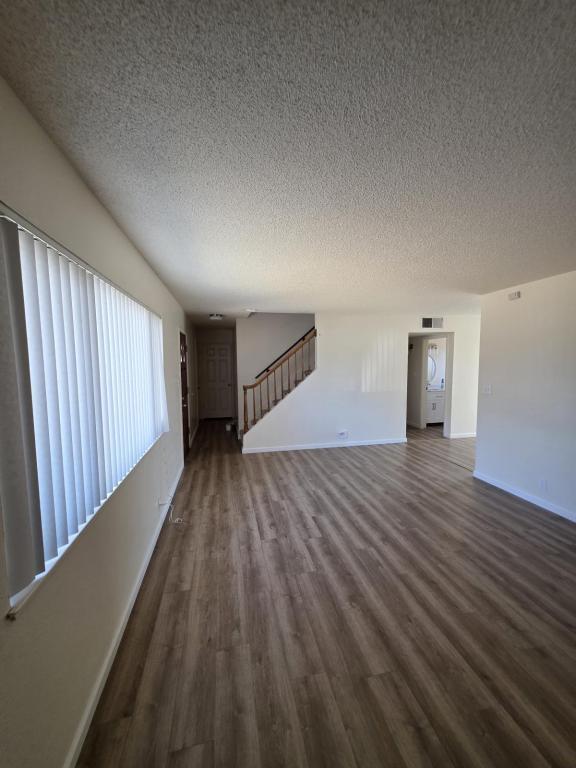 Building Photo - 567 San Dimas St