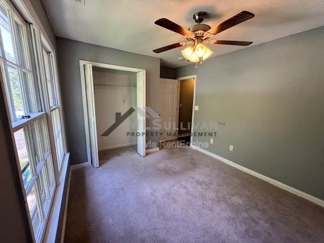 Building Photo - 120 Timber Ridge Dr