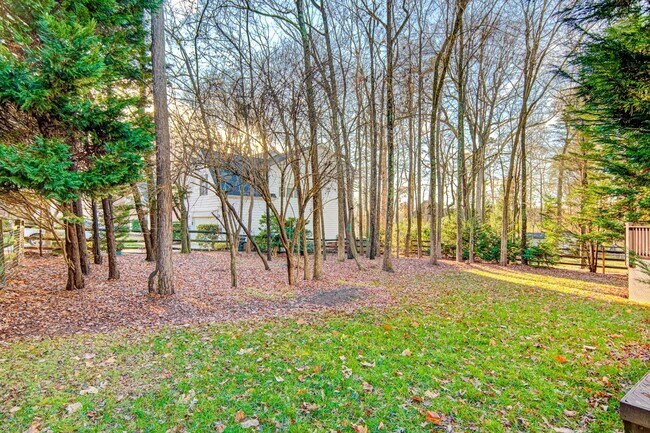 Building Photo - 17005 Hampton Trace Rd