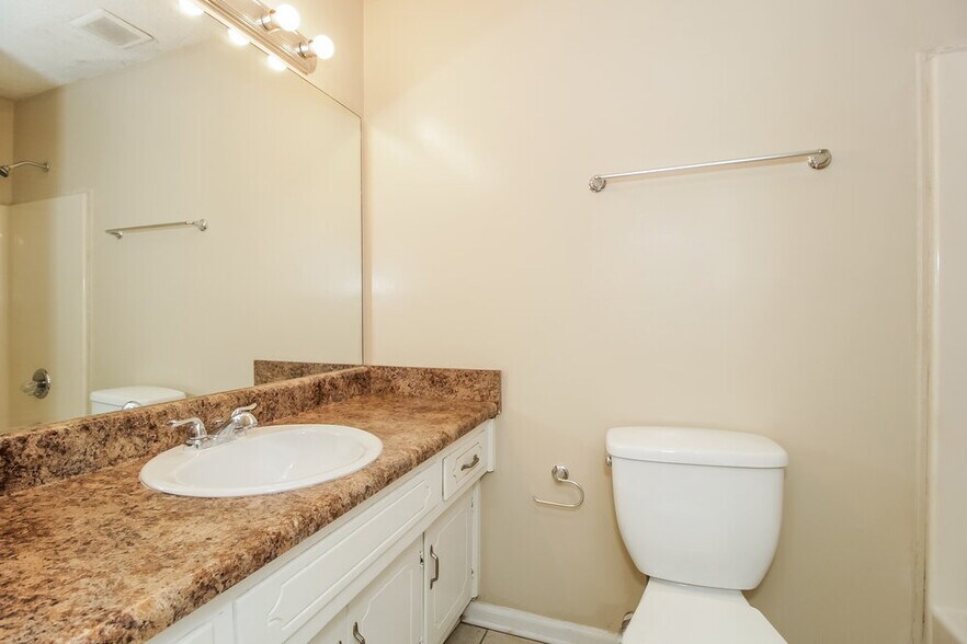 Building Photo - 3230 Westview Terrace