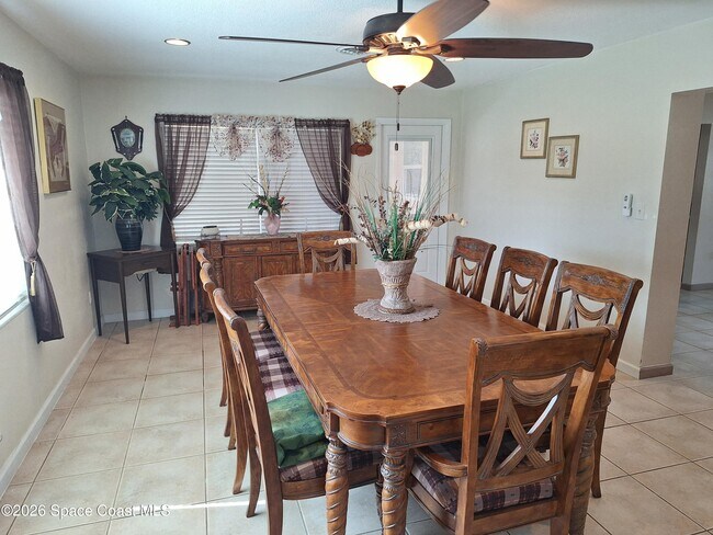 Building Photo - 289 Ellwood Ave