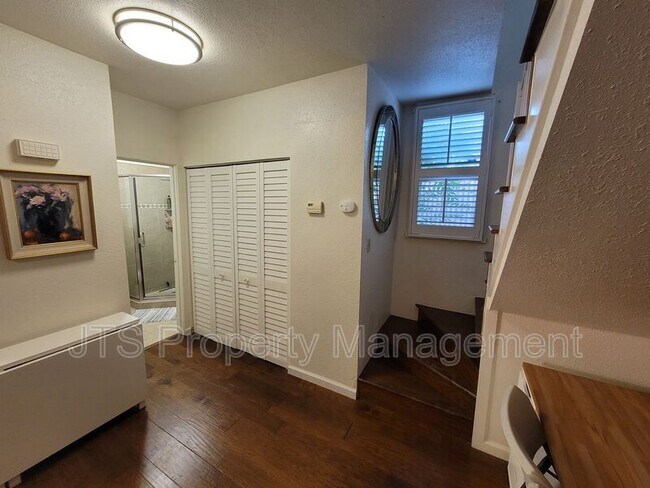 Building Photo - 1717 H St