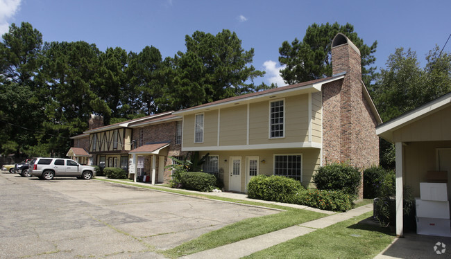 Park Forest Townhomes - Park Forest Townhouses