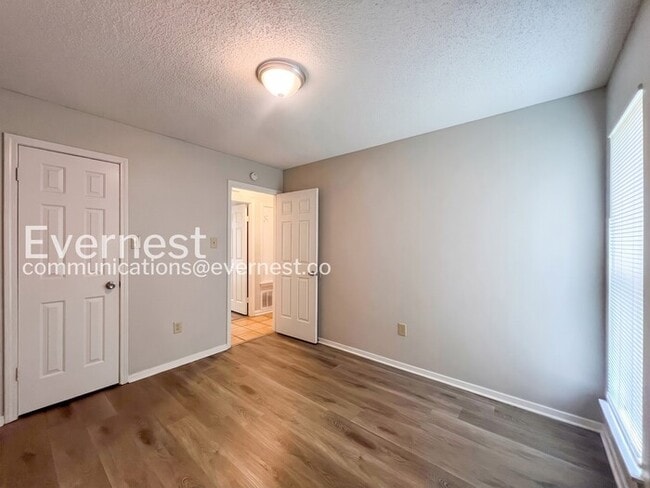 Building Photo - 4286 Brighton Dr