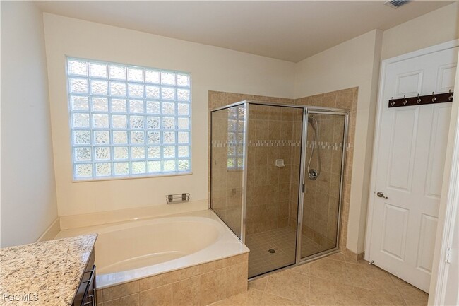 Building Photo - 11091 Sparkleberry Dr