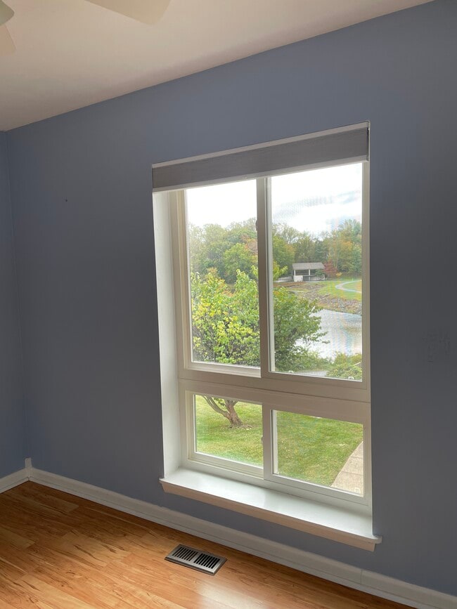 Building Photo - 7527 Broken Staff