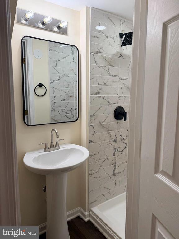 Building Photo - 14120 Silver Teal Way