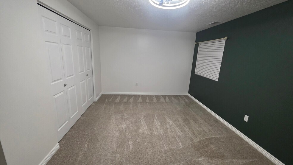 Building Photo - 1313 W 8380 S