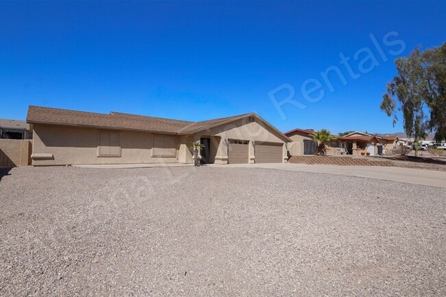 Building Photo - FURNISHED AVAILABLE OCTOBER 2026 - APRIL 2027