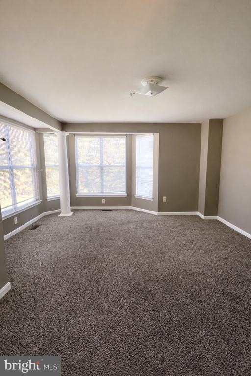 Building Photo - 120 Woodridge Pl