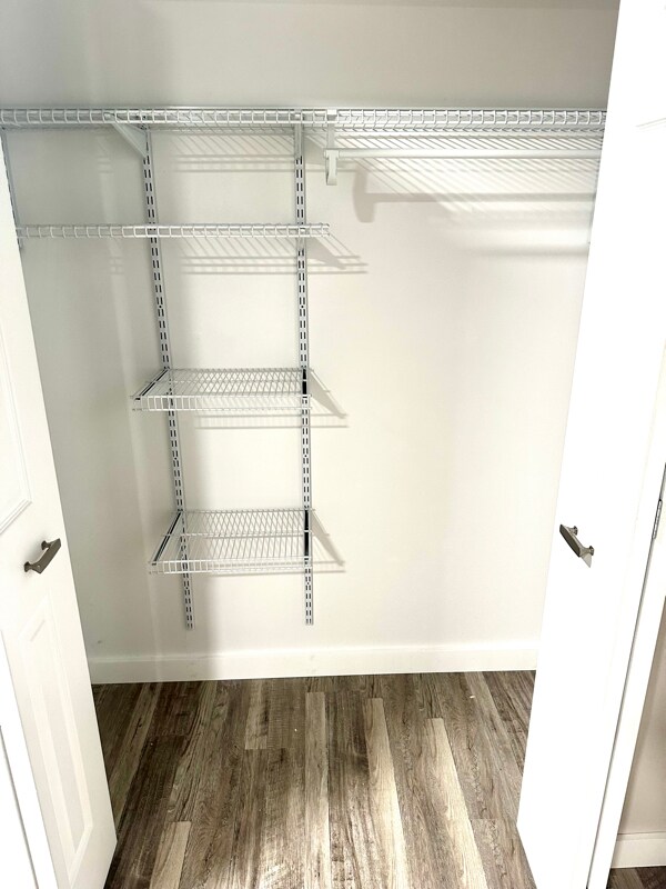 Building Photo - 2168 Plainfield Ave