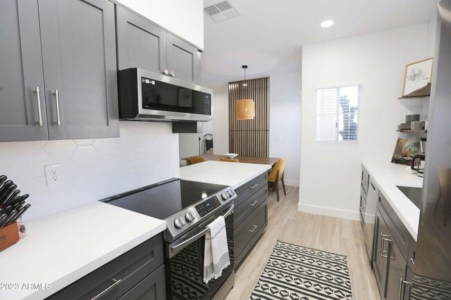 Building Photo - 11333 N 92nd St