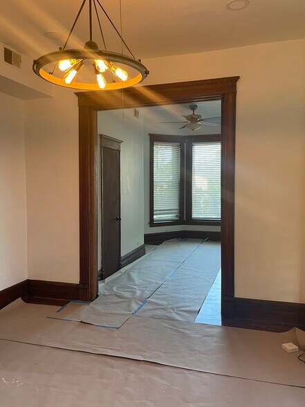 Building Photo - 7114 S Drexel Ave