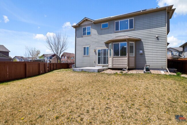 Building Photo - Spacious 3-Bedroom Home in South Fort Coll...