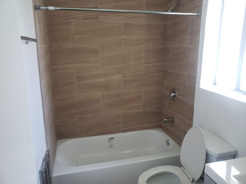 Building Photo - 6636 Tujunga Ave