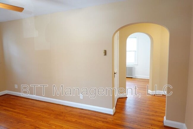 Building Photo - 8207 Garland Ave