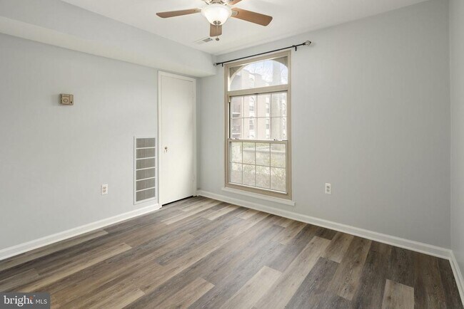 Building Photo - 3354 Woodburn Rd