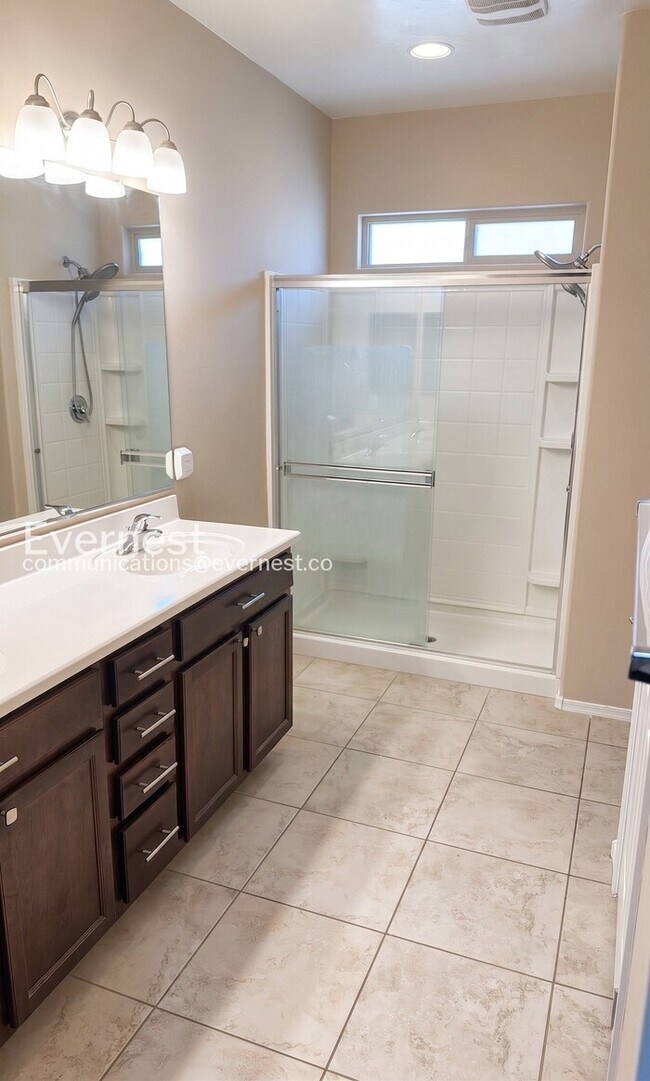 Building Photo - Spacious Home with Fenced Yard and Pool Access | Pet friendly | Available Now!