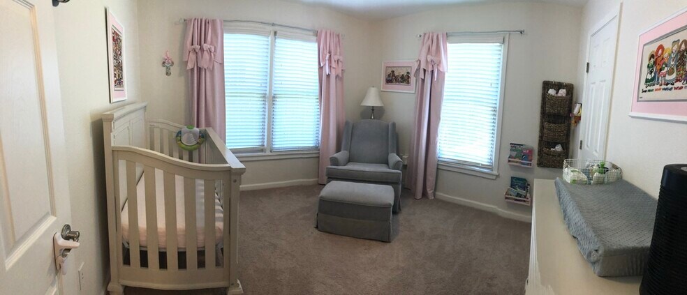 Bedroom 3 - 1605 Elizabeth Blvd