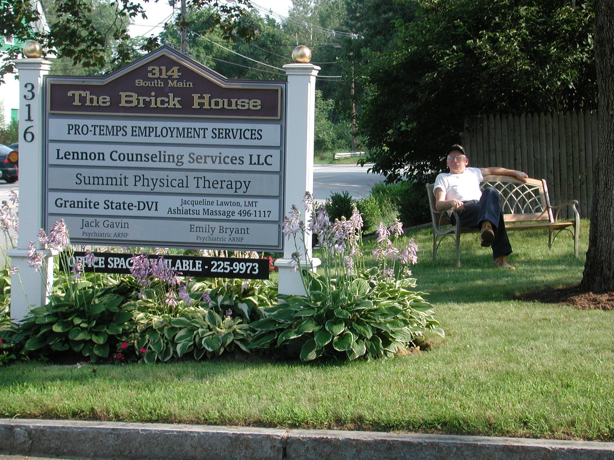 Building Photo - 314 S Main St