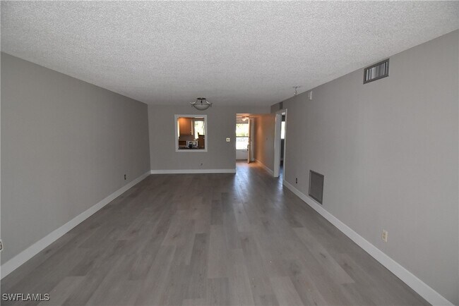 Building Photo - 5667 Rattlesnake Hammock Rd