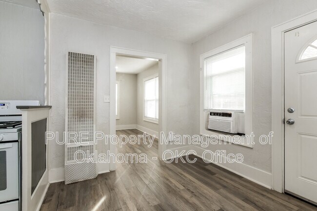 Building Photo - 2143 NW 29th St